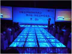 玻璃舞臺搭建—發(fā)布會